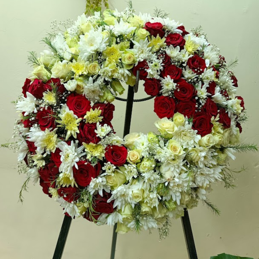 Executive Round Wreath (Assorted)